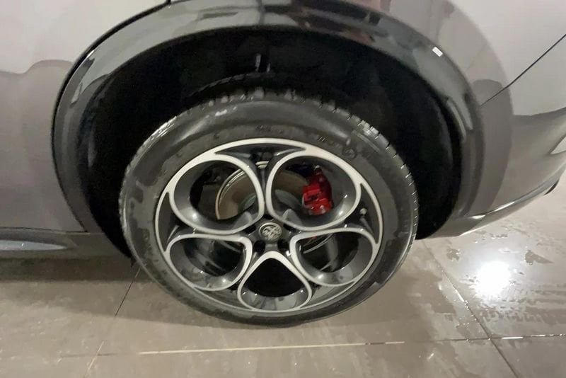 Alfa Romeo Stelvio  Stelvio 2.2 Turbodiesel 210 CV AT8 Q4 Veloce