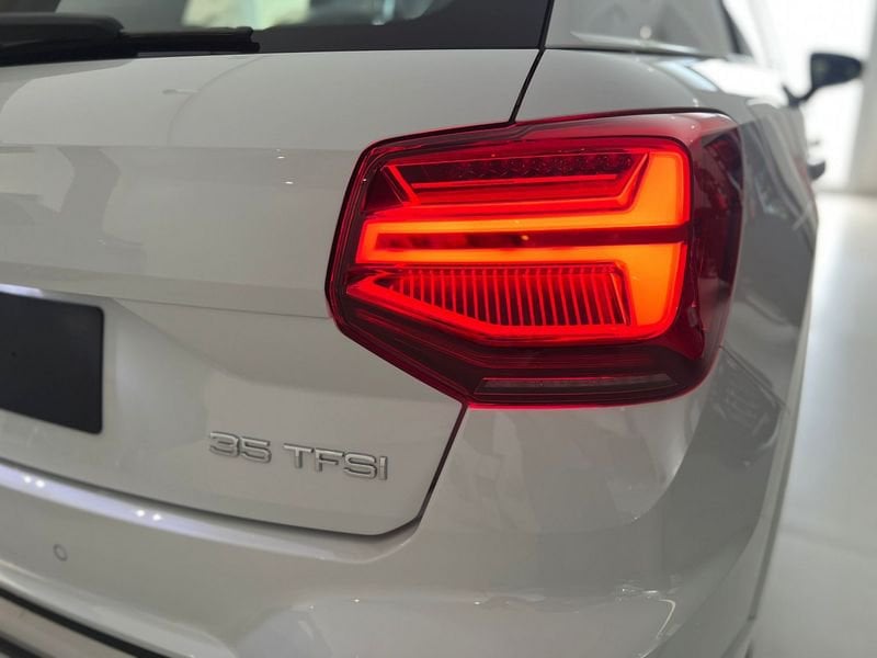 Audi Q2  1.5 35 TFSI S LINE EDITION S TRONIC