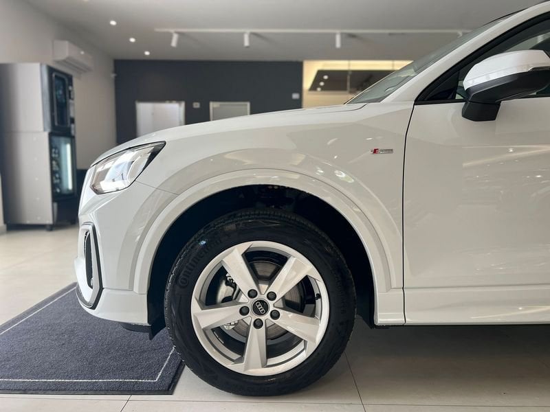 Audi Q2  1.5 35 TFSI S LINE EDITION S TRONIC