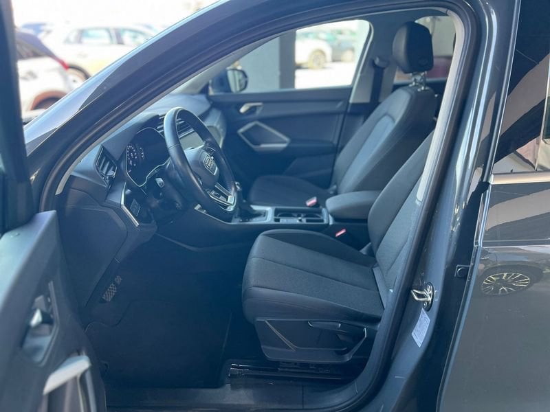 Audi Q3  1.5 35 TFSI Business Advance S Tronic