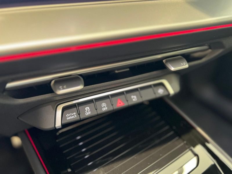 Audi   TDI 110 kW S tronic S Line Edition