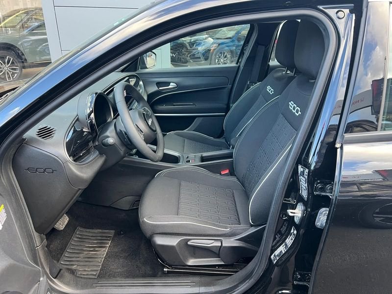 Fiat 600  1.2 Hybrid 145cv DCT MHEV Icon
