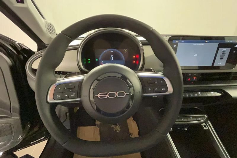 Fiat 600  600 Hybrid 110 CV DCT MHEV La Prima