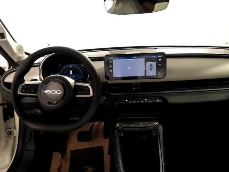 Fiat 600  600 Hybrid 110 CV DCT MHEV La Prima