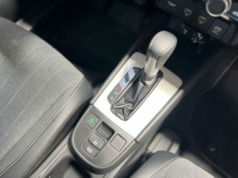 Honda   1.5 Elegance eCVT