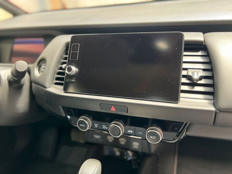 Honda   1.5 Elegance eCVT