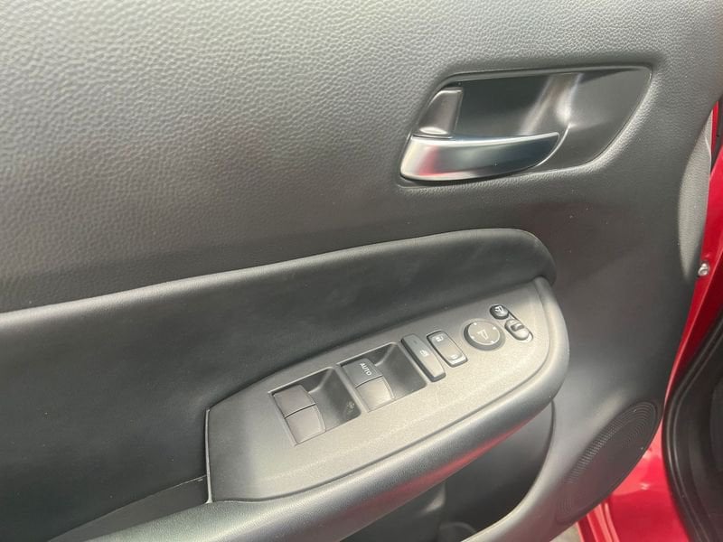 Honda   1.5 Elegance eCVT