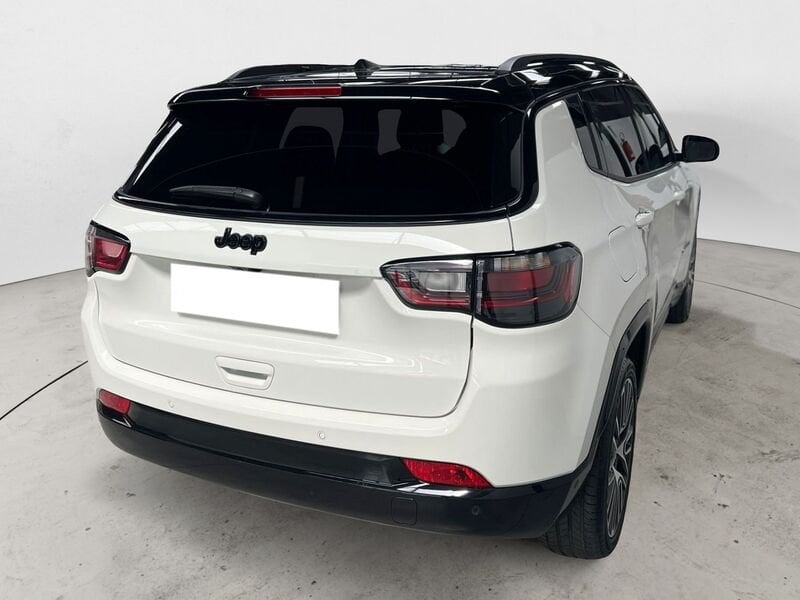 Jeep   1.5 Turbo MHEV T4 96kW Summit DDCT