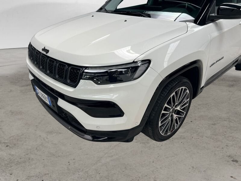 Jeep   1.5 Turbo MHEV T4 96kW Summit DDCT