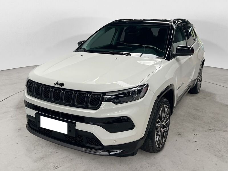 Jeep   1.5 Turbo MHEV T4 96kW Summit DDCT