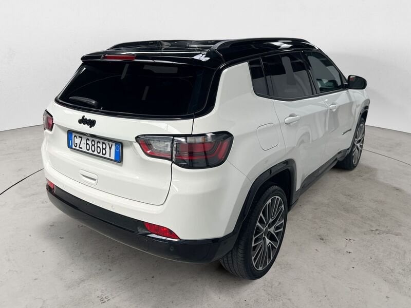 Jeep   1.5 Turbo MHEV T4 96kW Summit DDCT