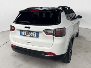 Jeep   1.5 Turbo MHEV T4 96kW Summit DDCT