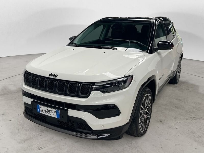 Jeep   1.5 Turbo MHEV T4 96kW Summit DDCT