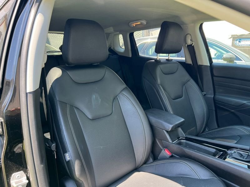 Jeep   1.5 Turbo MHEV T4 96kW Summit DDCT