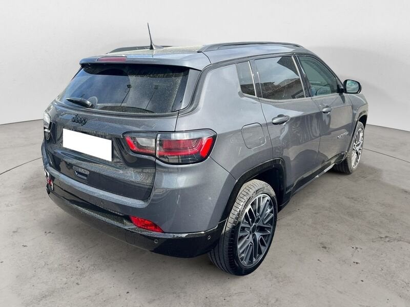 Jeep   1.5 Turbo MHEV T4 96kW Summit DDCT