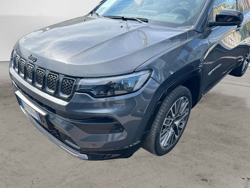 Jeep   1.5 Turbo MHEV T4 96kW Summit DDCT
