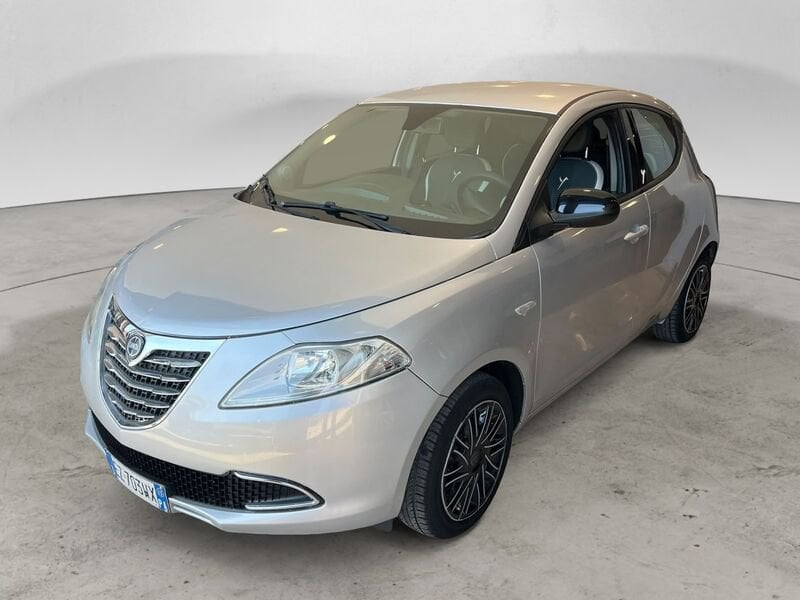 Lancia Ypsilon  Ypsilon 1.2 8v Elefantino ecochic Gpl 69cv my14