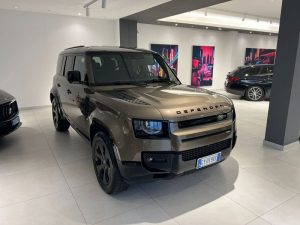 Land Rover Defender  Defender 110 3.0D I6 200 CV AWD Auto X-Dynamic SE