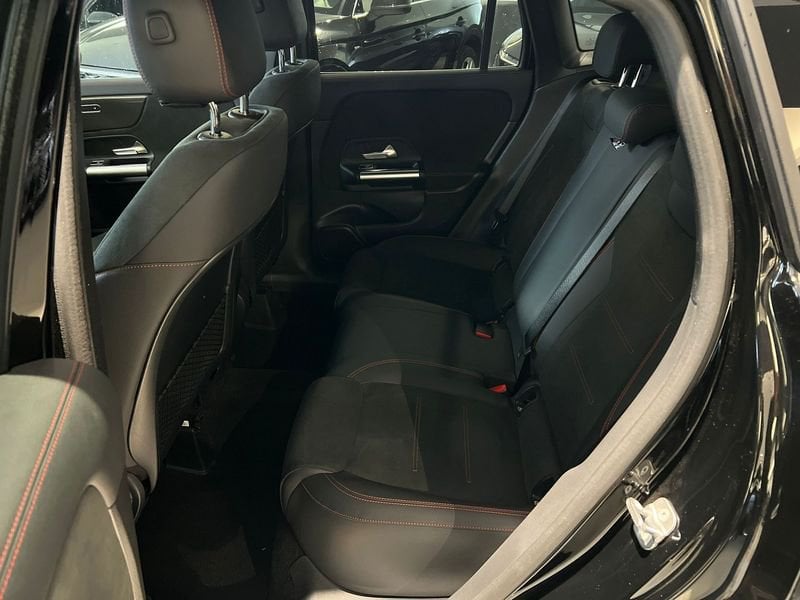 Mercedes-Benz   GLA 200 d Automatic AMG Line Advanced Plus
