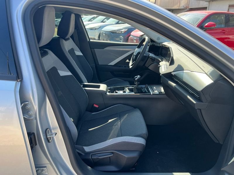 Opel Astra  1.2 Turbo 110cv Edition MT6