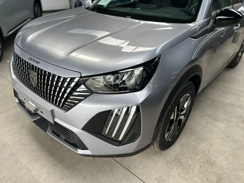 Peugeot 2008  2008 PureTech 100 S&S Allure
