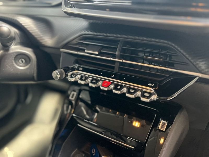 Peugeot 208  Allure PureTech 100 S/S