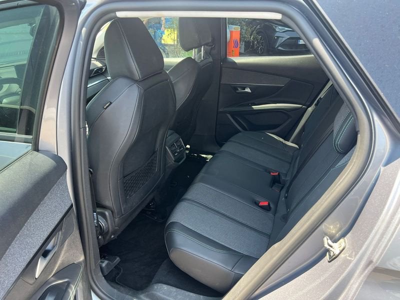 Peugeot 3008  BlueHDI 130 EAT8 S&S Allure Pack