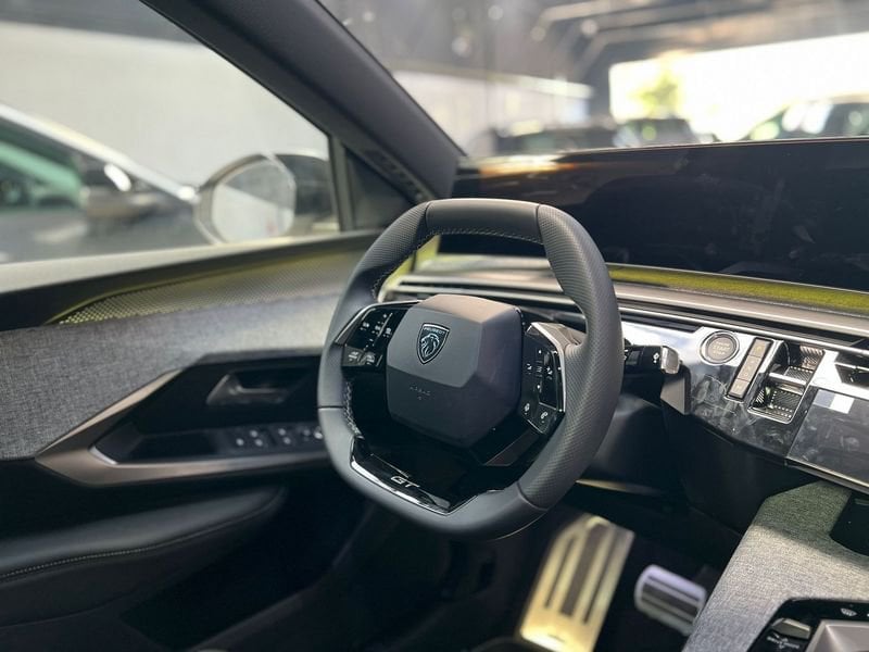 Peugeot 3008  Hybrid 145 GT e-DCS 6