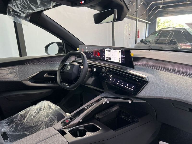 Peugeot 3008  Hybrid 145 GT e-DCS 6