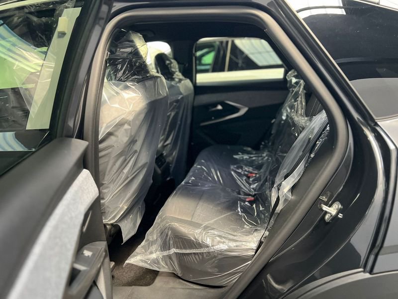 Peugeot 3008  Hybrid 145 GT e-DCS 6