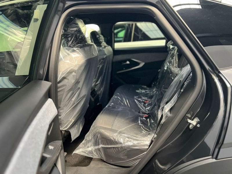 Peugeot 3008  Hybrid 145 GT e-DCS 6