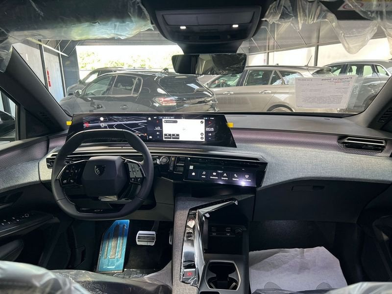Peugeot 3008  Hybrid 145 GT e-DCS 6
