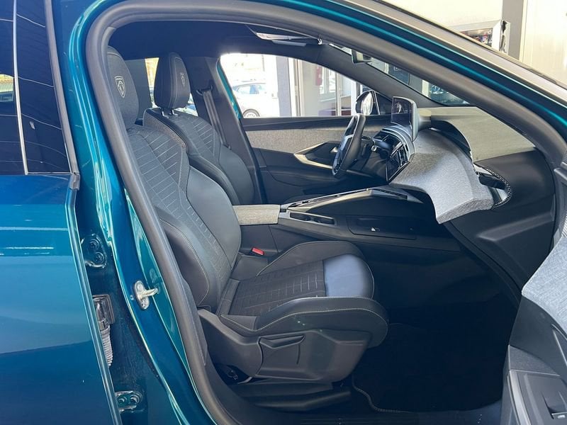 Peugeot 5008  Hybrid 145 e-DCS6 GT