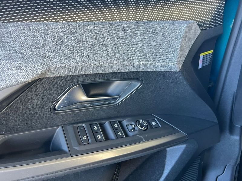 Peugeot 5008  Hybrid 145 e-DCS6 GT