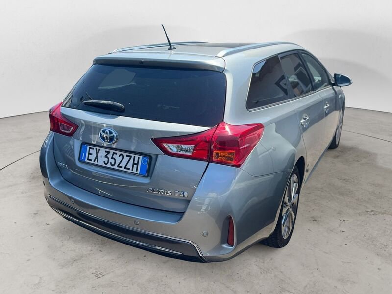 Toyota Auris  Hybrid Lounge