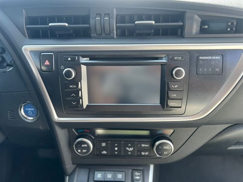 Toyota Auris  Hybrid Lounge