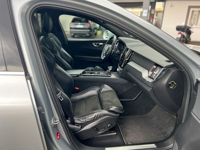 Volvo XC60  D4 Geartr. R-Design
