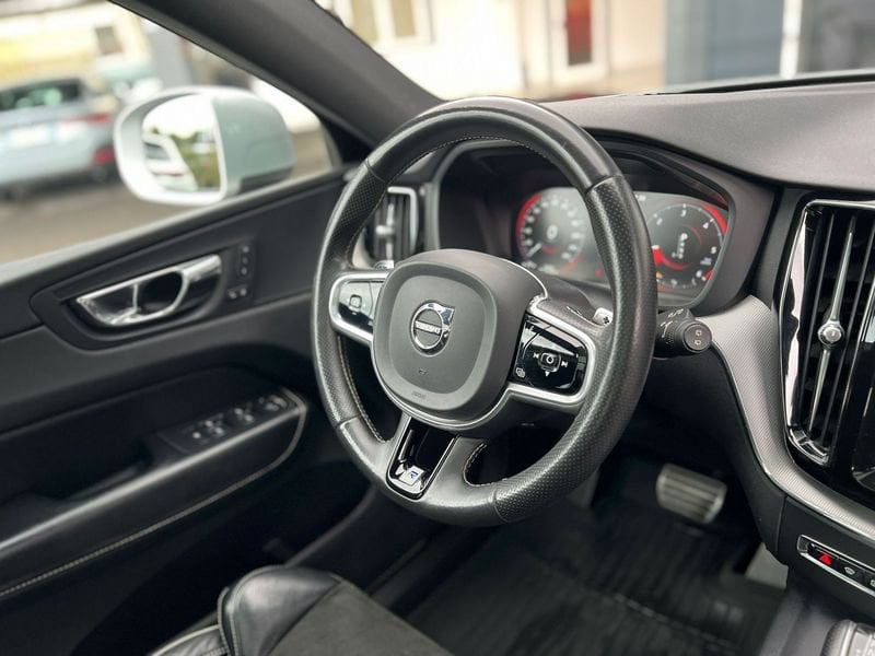 Volvo XC60  D4 Geartr. R-Design