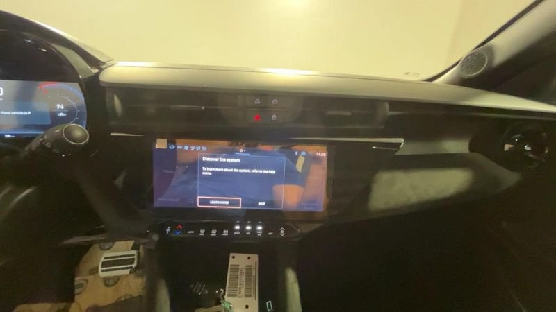 Alfa Romeo   1.2 eDCT6 ibrida Sport Speciale