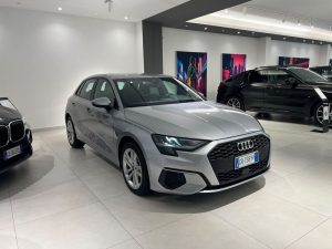 Audi   30 TDI S tronic