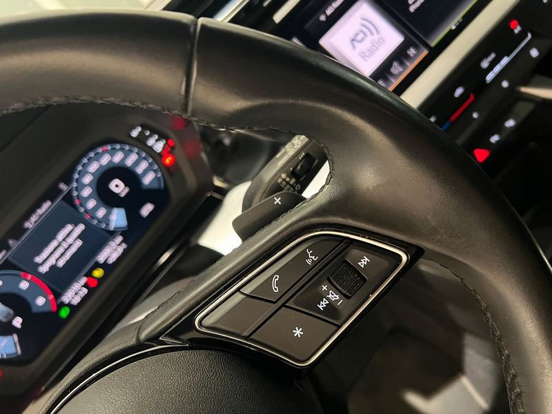 Audi   30 TDI S tronic