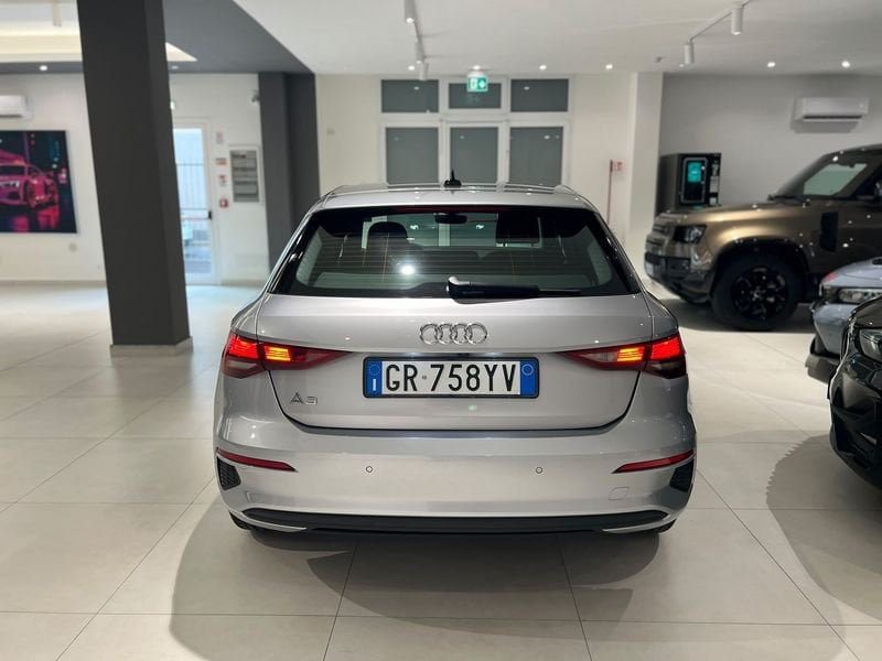 Audi   30 TDI S tronic
