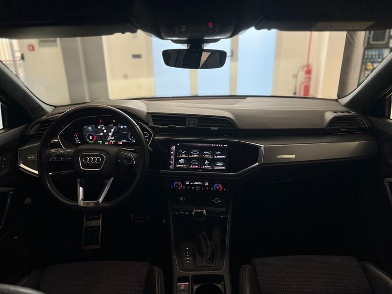 Audi   35 TDI S tronic S Line Edition