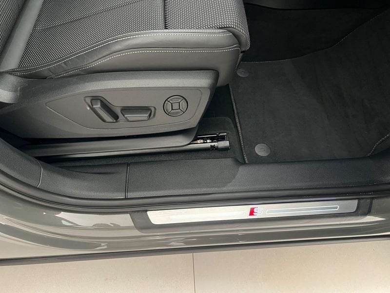 Audi Q3  45 TFSI e S tronic S Line Edition