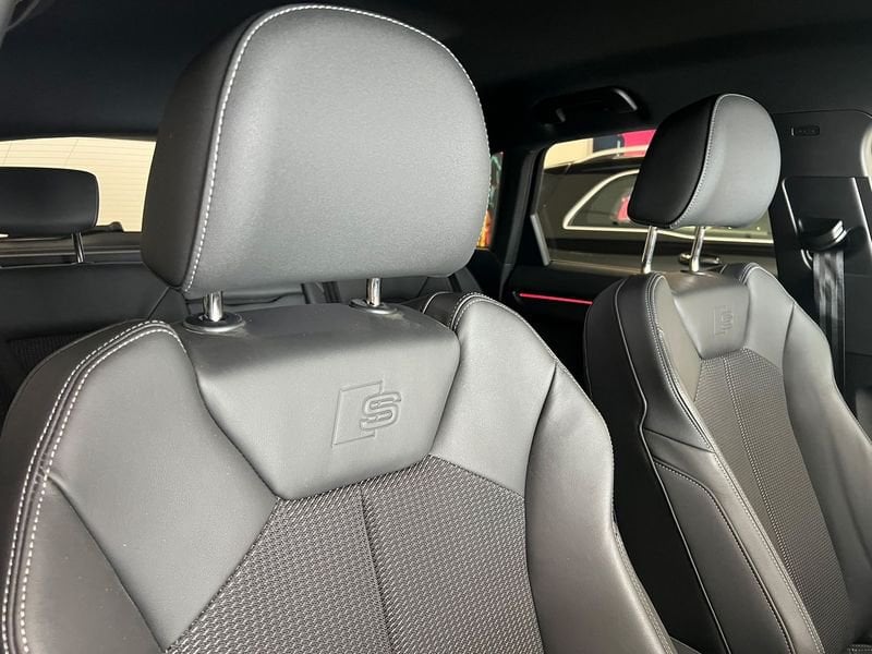 Audi Q3  45 TFSI e S tronic S Line Edition