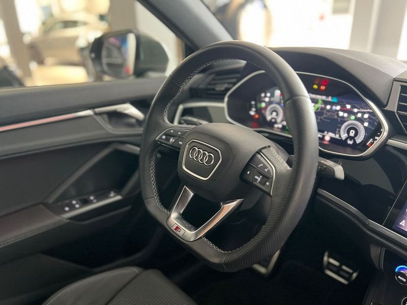 Audi Q3  45 TFSI e S tronic S Line Edition