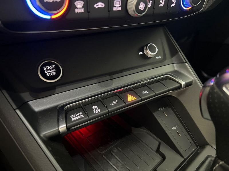 Audi Q3  45 TFSI e S tronic S Line Edition
