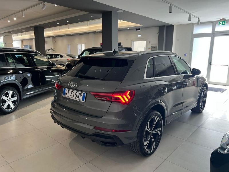 Audi Q3  45 TFSI e S tronic S Line Edition