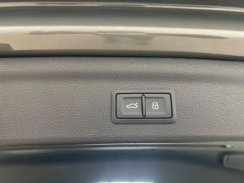 Audi Q3  45 TFSI e S tronic S Line Edition