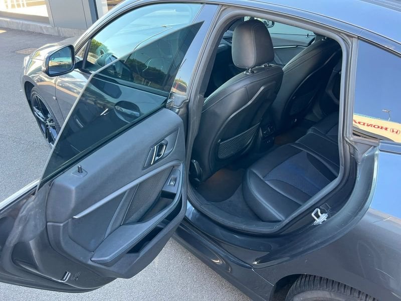 BMW   220d M Sport autom.